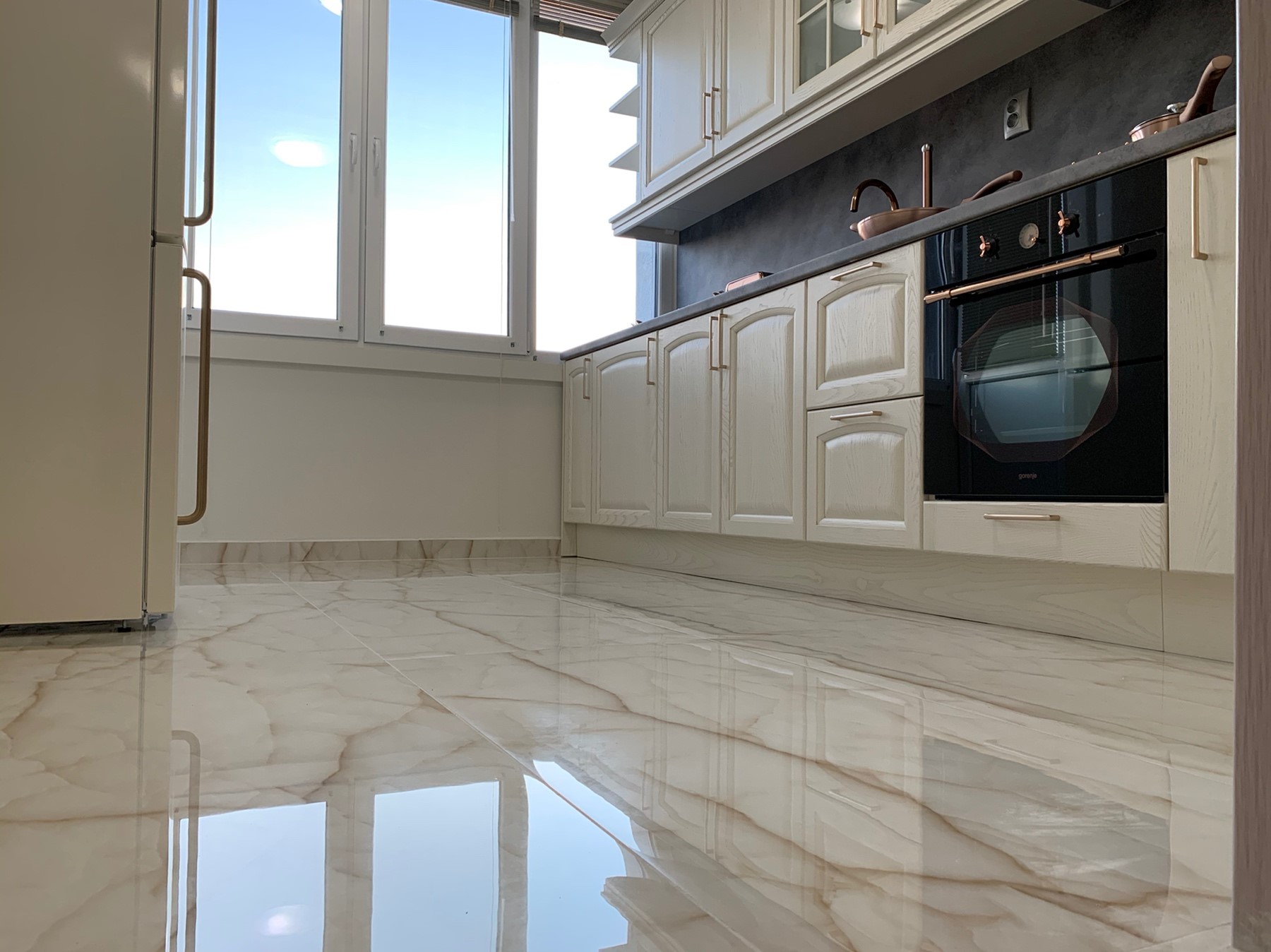 Кухни по поръчка – проект 105 Апостола на Реалноста от СИДИ СТИЛ